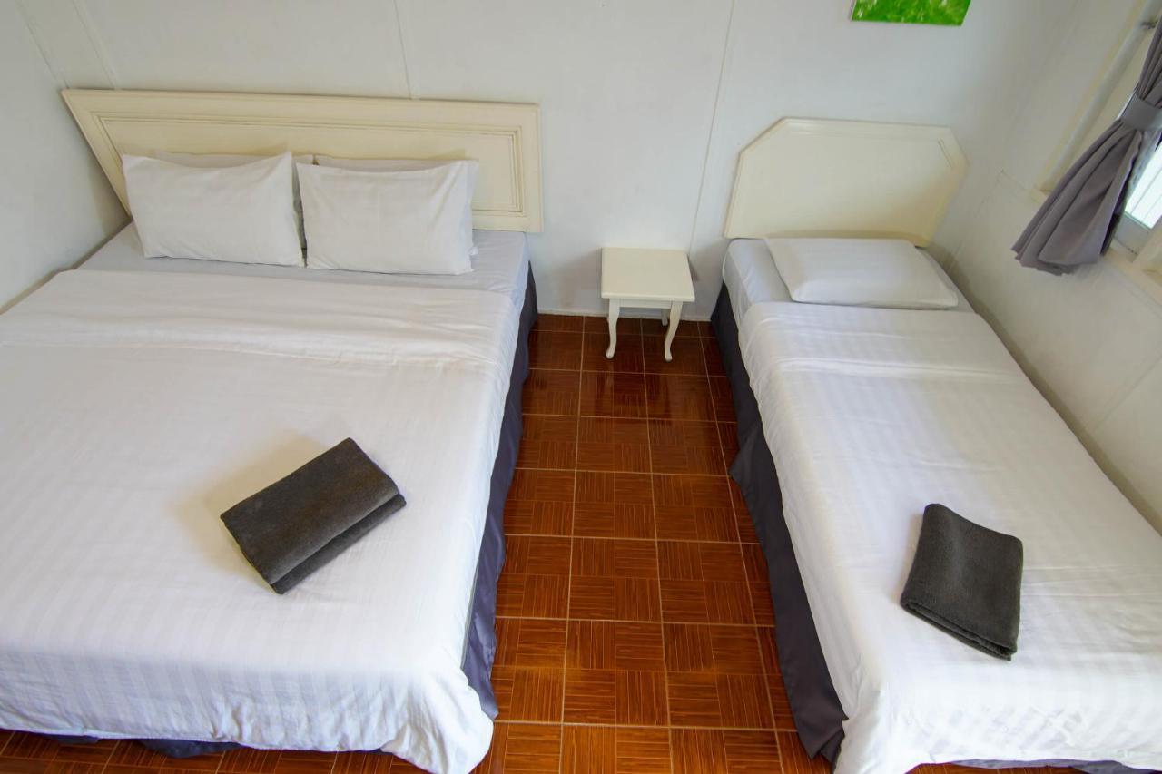 Vagary Pangkor Hotel Pekan Pangkor Bagian luar foto